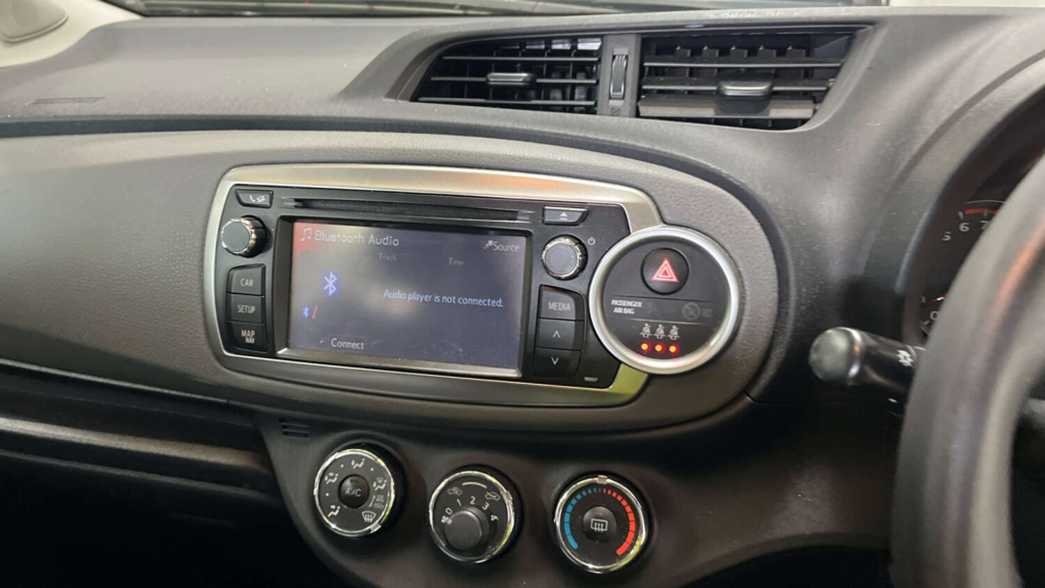 Used Toyota Yaris 2012 for sale - 77845647: Photo 13