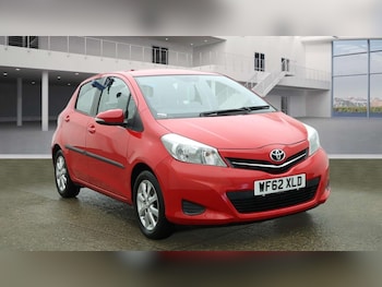 Used Toyota Yaris 2012 for sale - 77845647: Photo