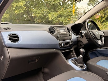 Used Hyundai i10 2015 for sale - 79548161: Photo