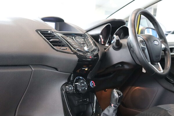 Used Ford Fiesta 2016 for sale - 76005231: Photo 37