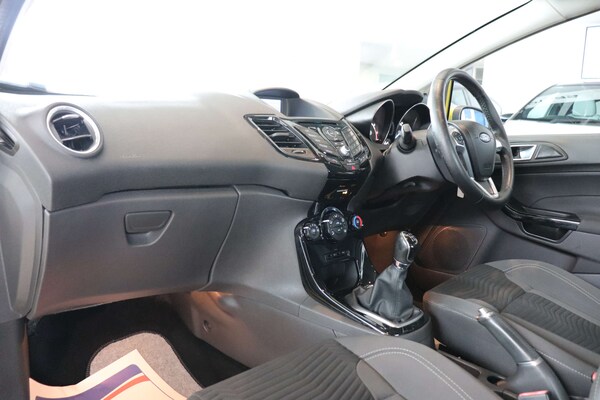 Used Ford Fiesta 2016 for sale - 76005231: Photo 4