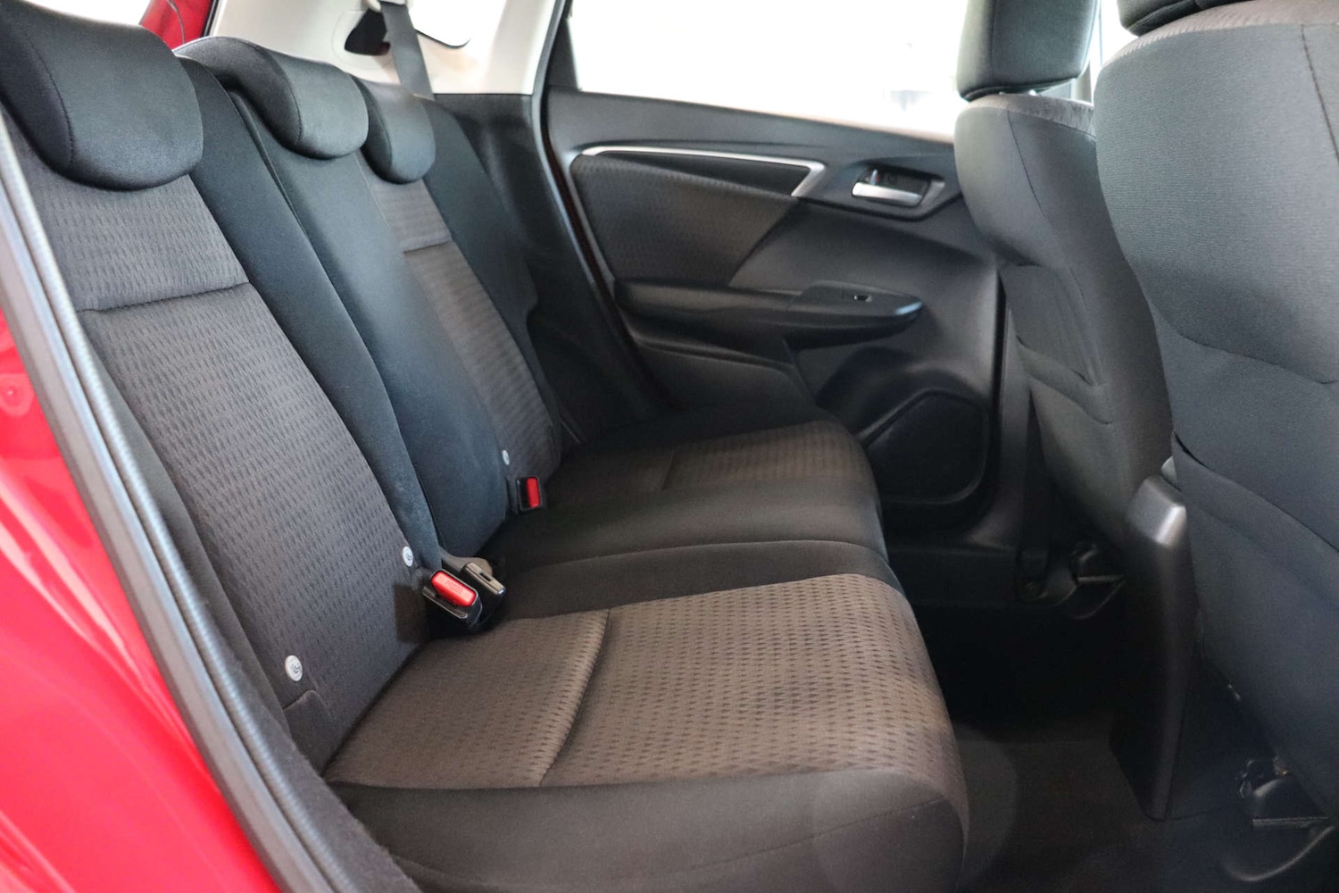 Used Honda Jazz 2018 for sale - 76115759: Photo 30