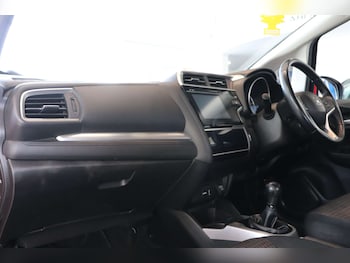 Used Honda Jazz 2018 for sale - 76115759: Photo 4