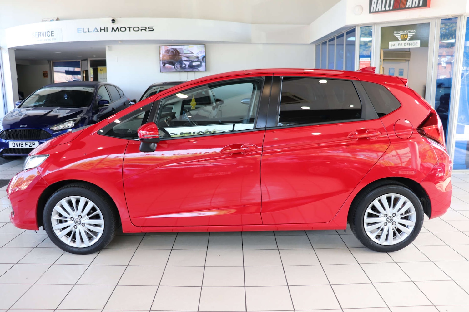 Used Honda Jazz 2018 for sale - 76115759: Photo 5