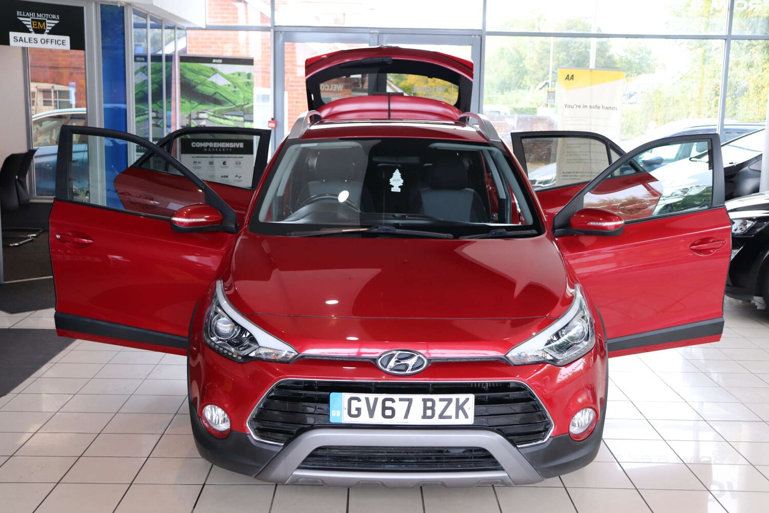 Used Hyundai i20 2017 for sale - 76220624: Photo 13