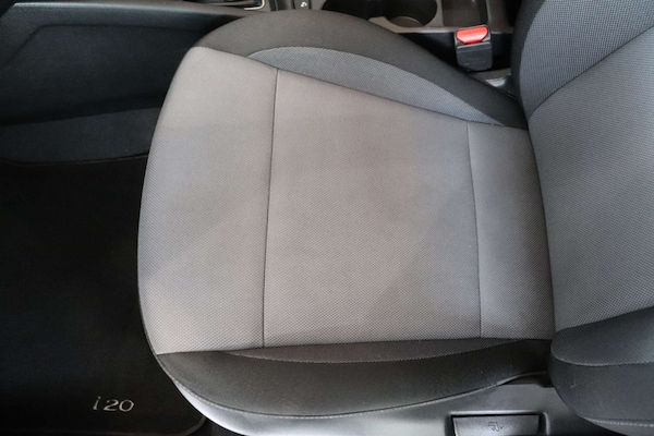 Used Hyundai i20 2017 for sale - 76220624: Photo 38