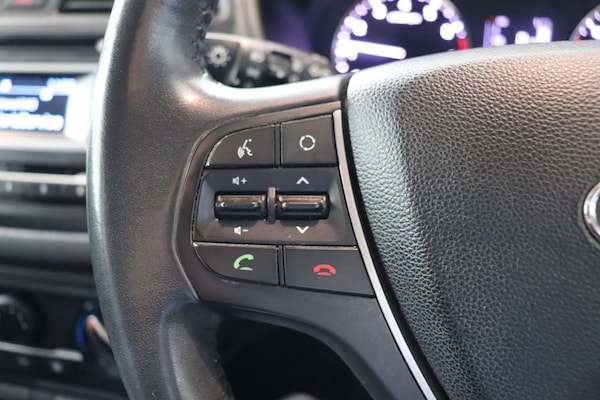 Used Hyundai i20 2017 for sale - 76220624: Photo 46