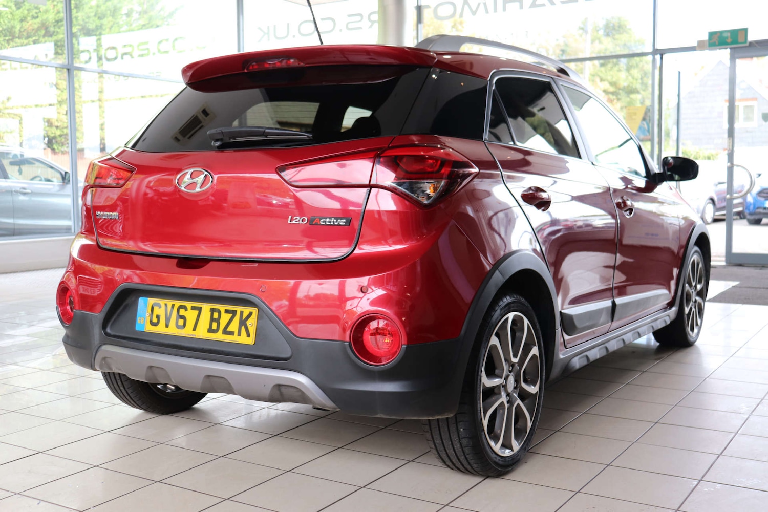 Used Hyundai i20 2017 for sale - 76220624: Photo 8