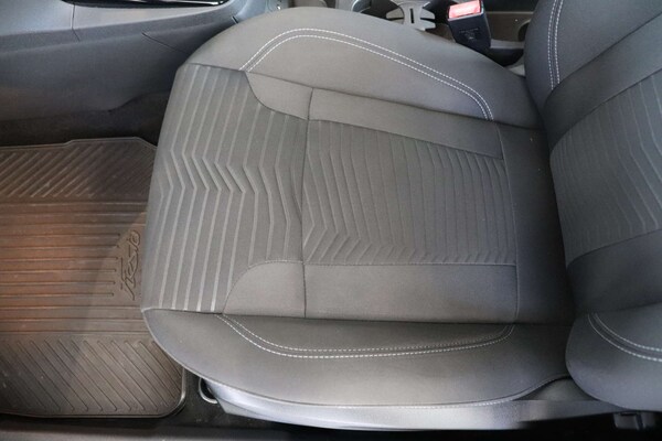Used Ford Fiesta 2015 for sale - 76105297: Photo 38