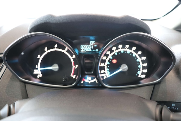 Used Ford Fiesta 2015 for sale - 76105297: Photo 40