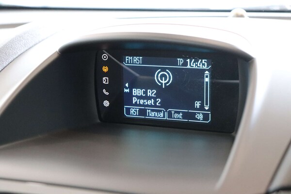 Used Ford Fiesta 2015 for sale - 76105297: Photo 41