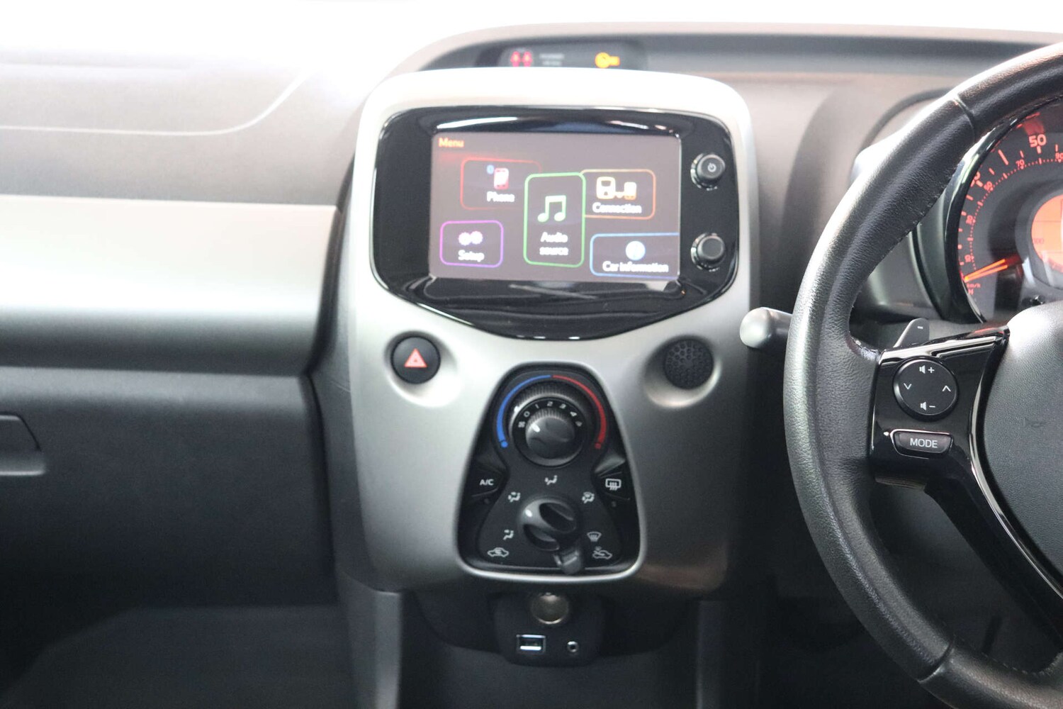 Used Peugeot 108 2015 for sale - 76005222: Photo 15