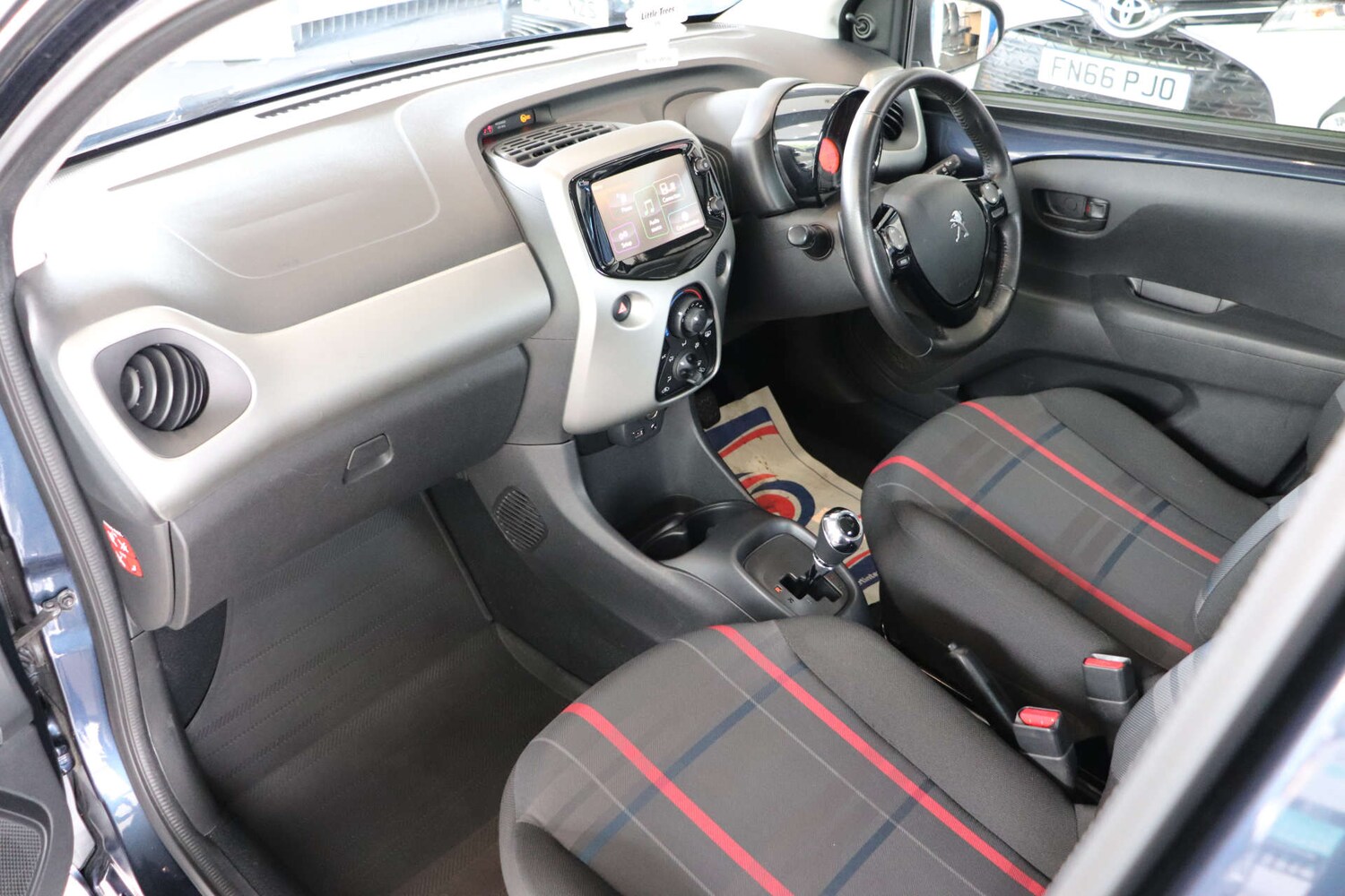 Used Peugeot 108 2015 for sale - 76005222: Photo 32