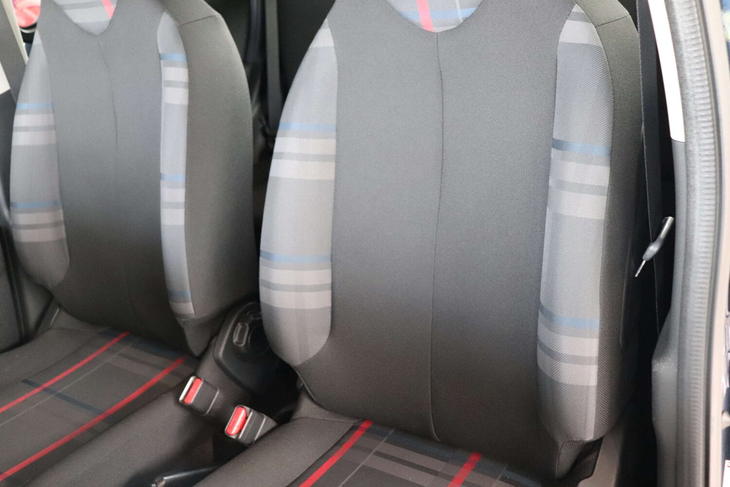 Used Peugeot 108 2015 for sale - 76005222: Photo 39