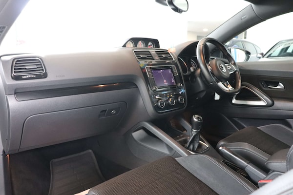 Used Volkswagen Scirocco 2015 for sale - 76291004: Photo 4