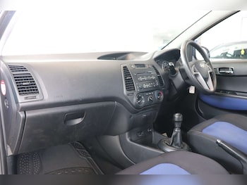 Used Hyundai i20 2009 for sale - 75774725: Photo