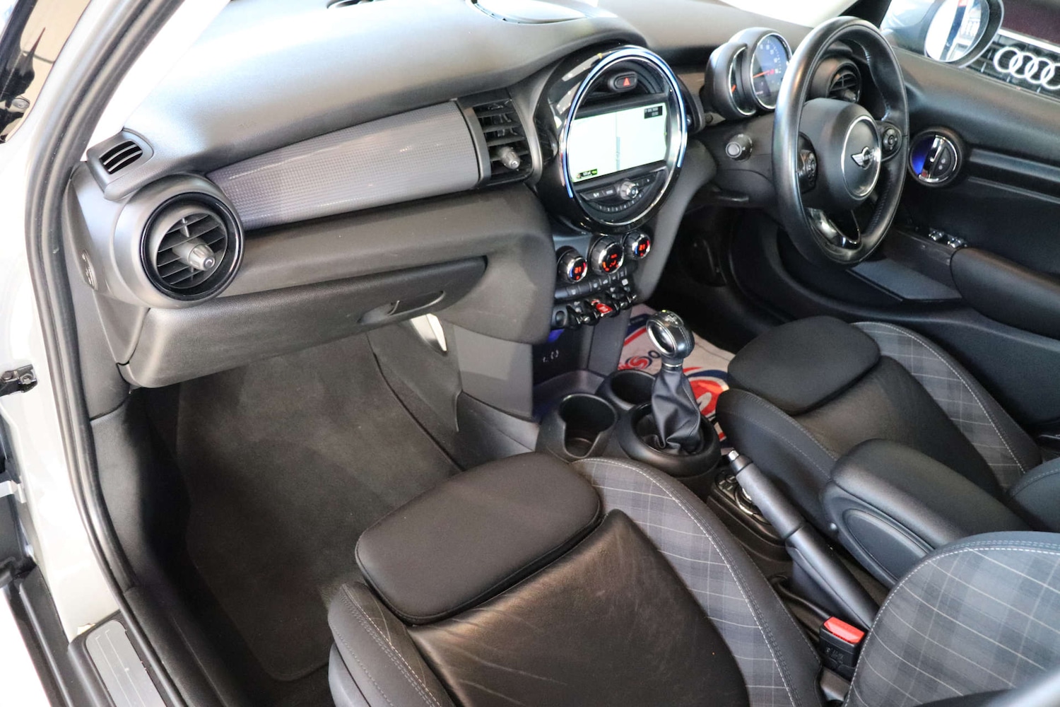 Used MINI Hatch 2018 for sale - 76625866: Photo 33