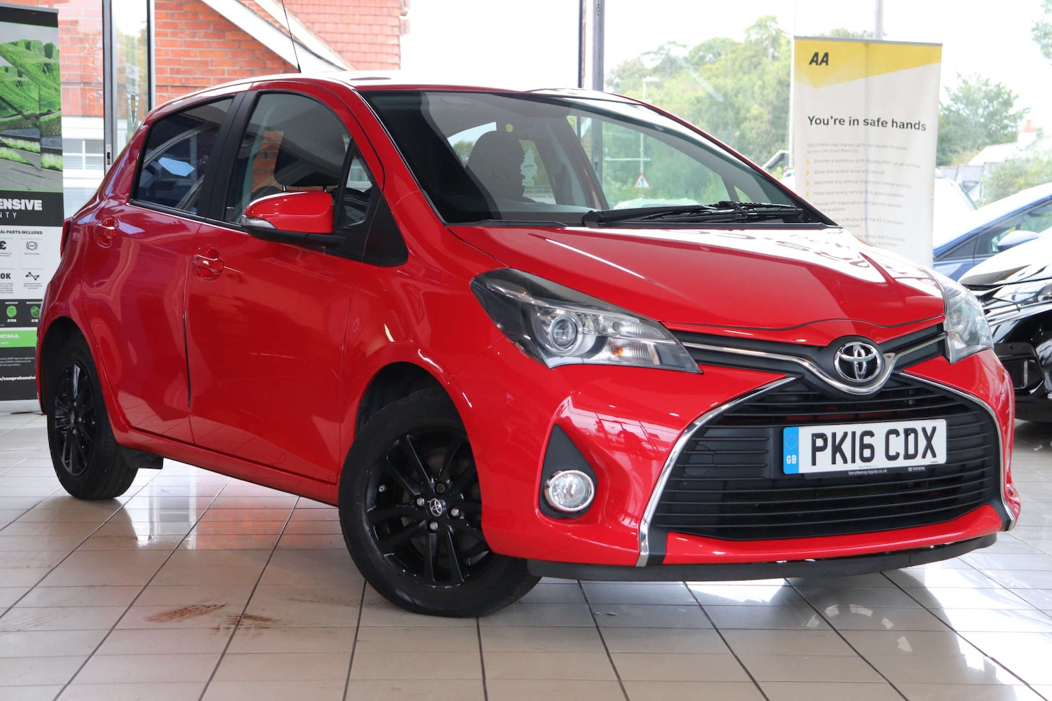 Used Toyota Yaris 2016 for sale - 76600835: Photo 1