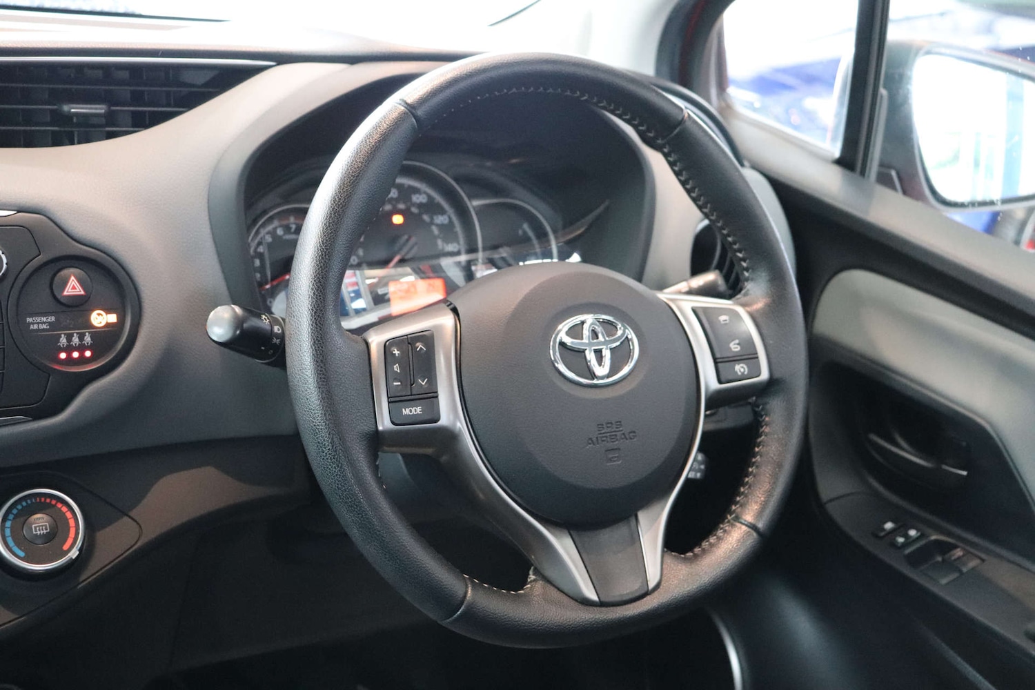 Used Toyota Yaris 2016 for sale - 76600835: Photo 16
