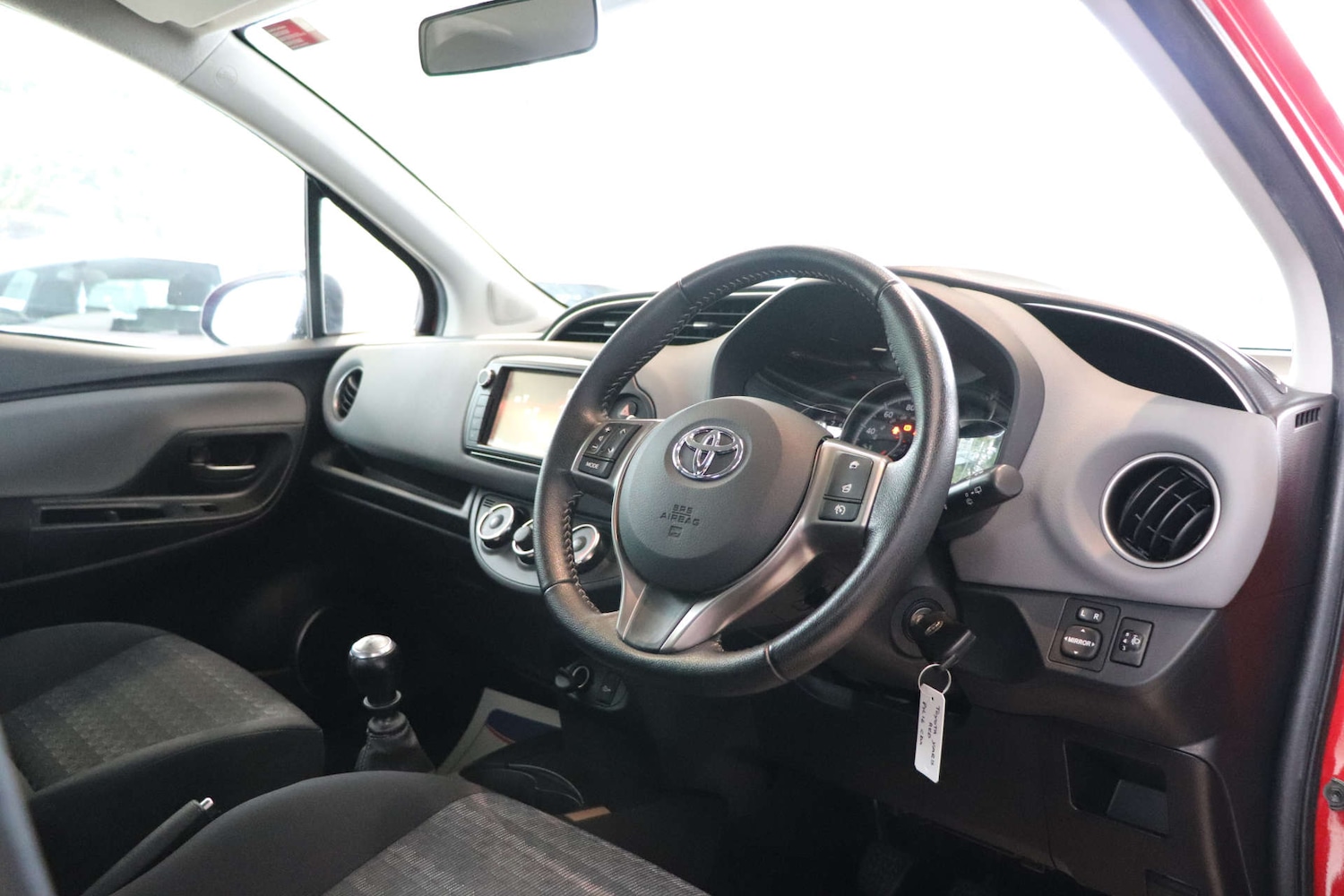 Used Toyota Yaris 2016 for sale - 76600835: Photo 20