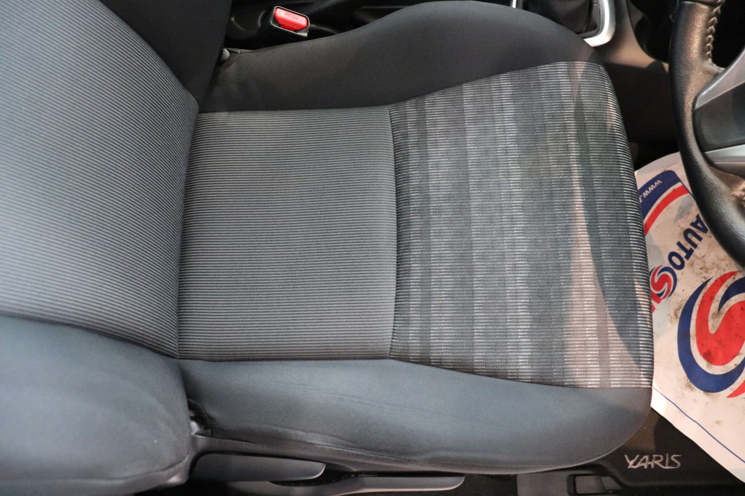 Used Toyota Yaris 2016 for sale - 76600835: Photo 22