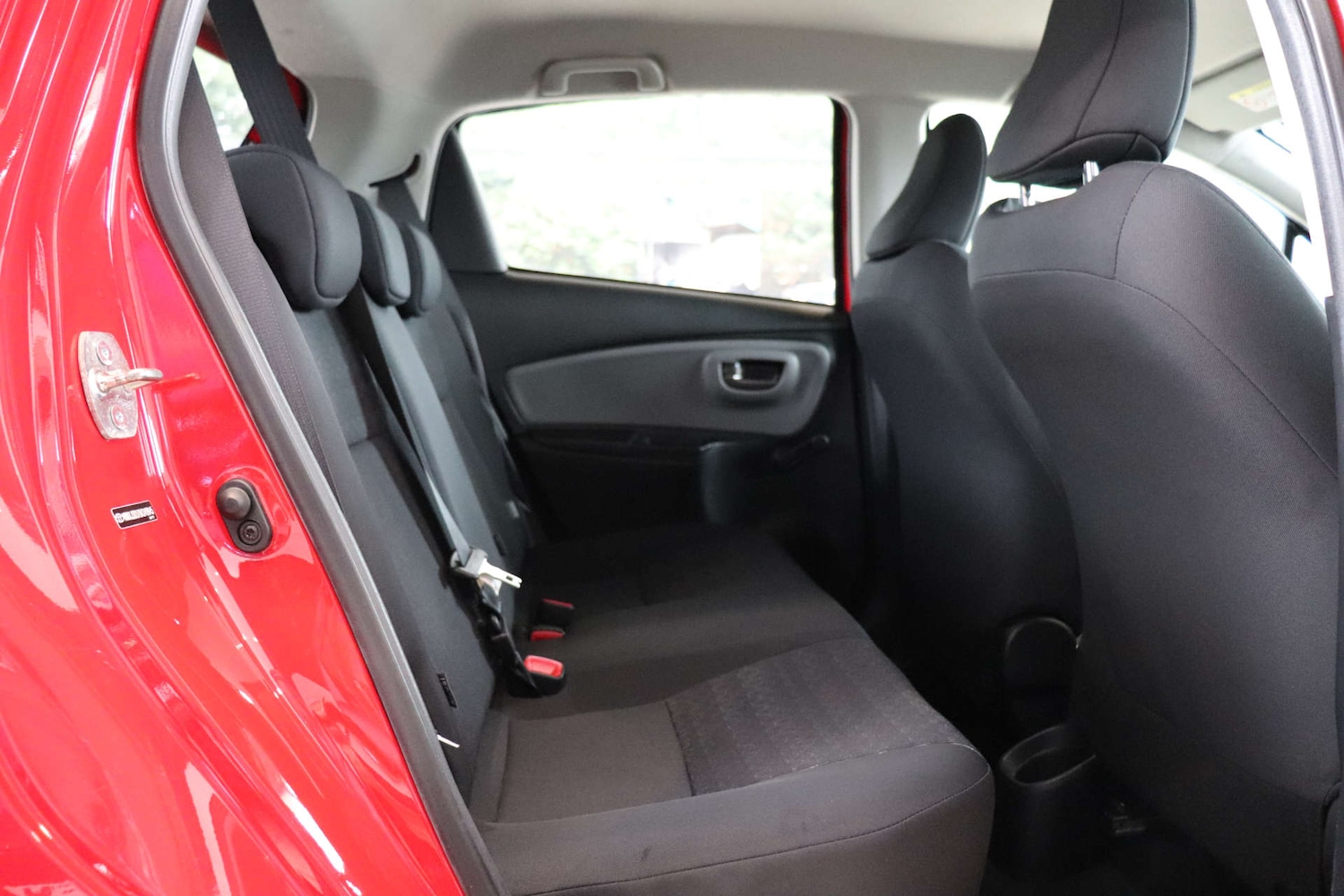 Used Toyota Yaris 2016 for sale - 76600835: Photo 26