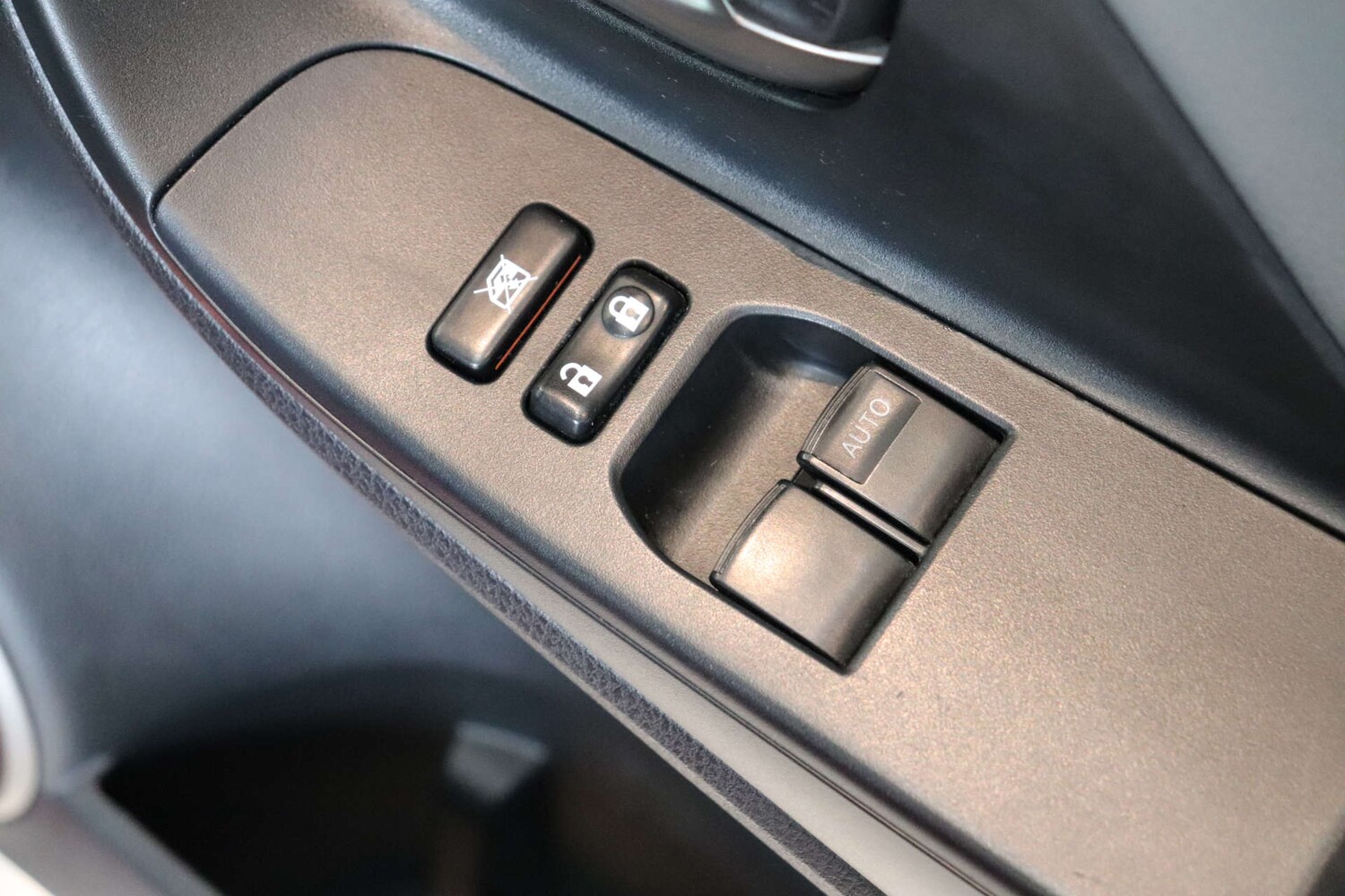 Used Toyota Yaris 2016 for sale - 76600835: Photo 55