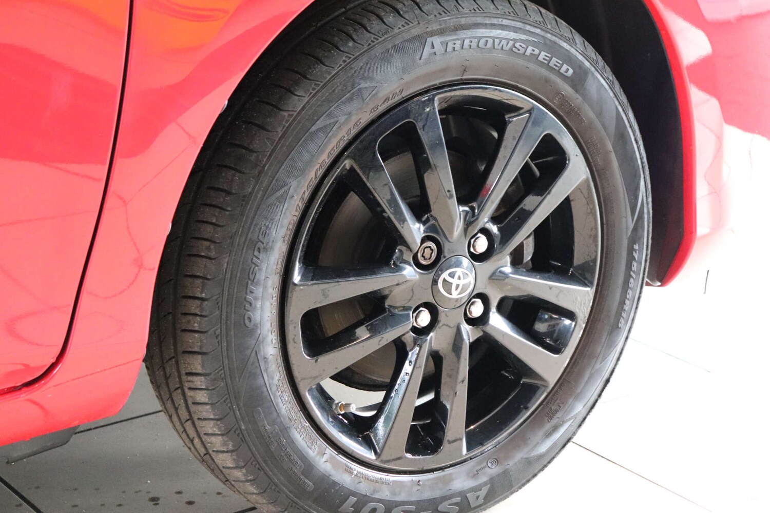 Used Toyota Yaris 2016 for sale - 76600835: Photo 86