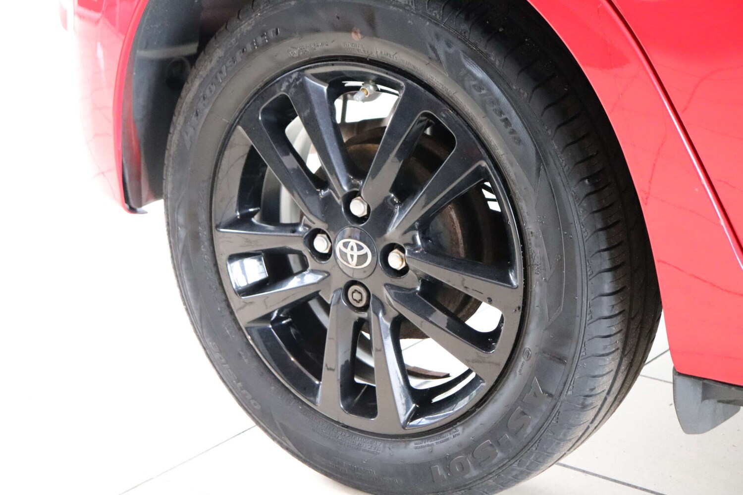 Used Toyota Yaris 2016 for sale - 76600835: Photo 87