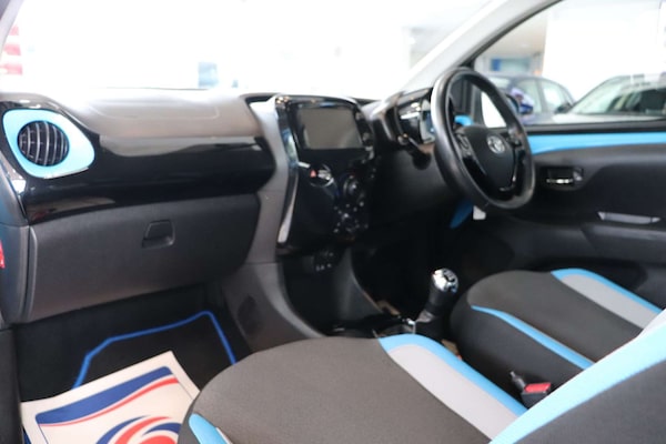 Used Toyota AYGO 2015 for sale - 72963003: Photo 34
