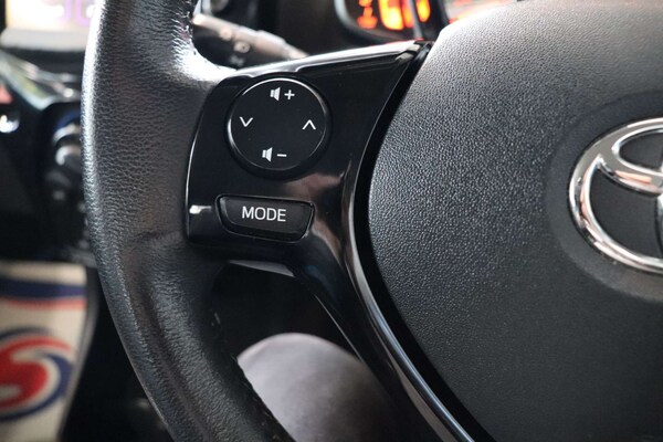 Used Toyota AYGO 2015 for sale - 72963003: Photo 45