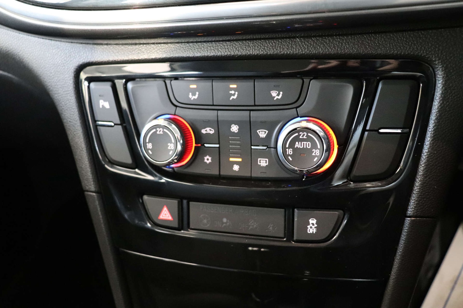 Used Vauxhall Mokka X 2019 for sale - 76663864: Photo 44