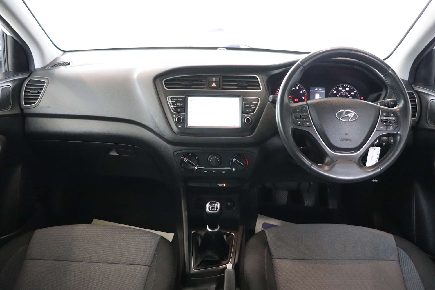 Used Hyundai i20 2020 for sale - 77313743: Photo 14