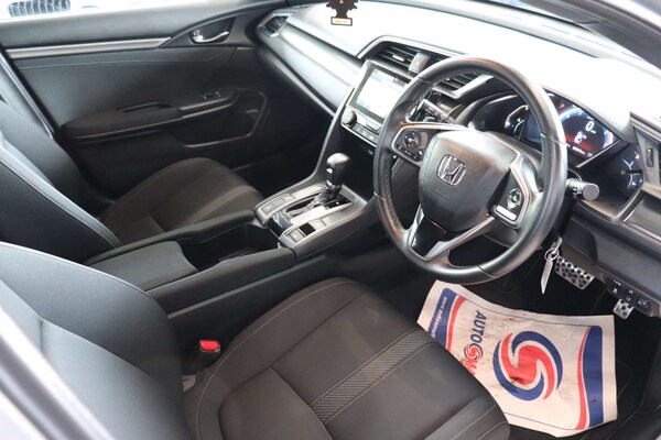 Used Honda Civic 2017 for sale - 74387380: Photo 17