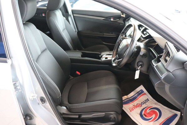 Used Honda Civic 2017 for sale - 74387380: Photo 18