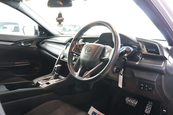 Used Honda Civic 2017 for sale - 74387380: Photo 20