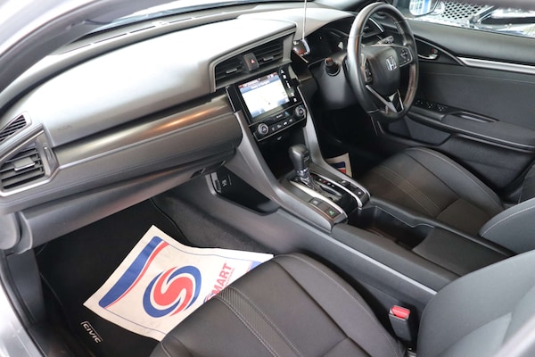 Used Honda Civic 2017 for sale - 74387380: Photo 32