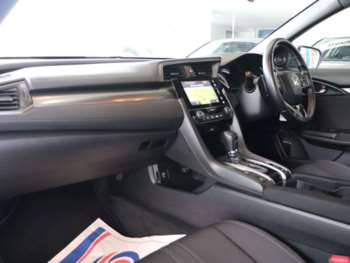 Used Honda Civic 2017 for sale - 74387380: Photo