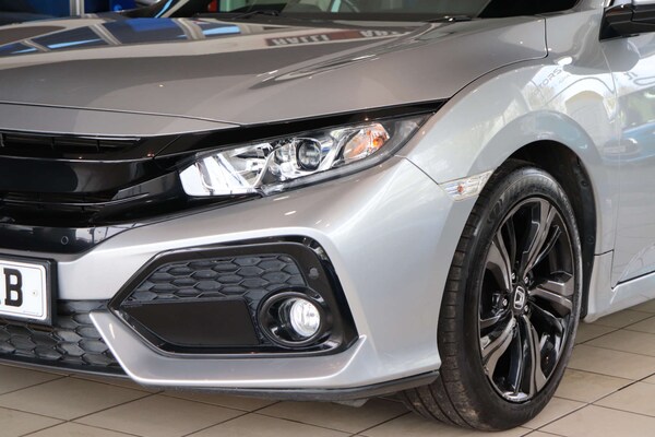 Used Honda Civic 2017 for sale - 74387380: Photo 66