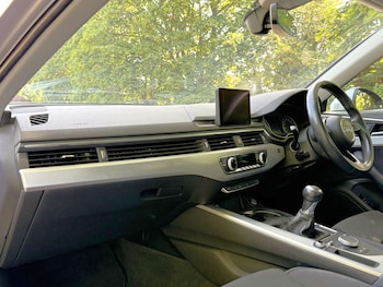 Used Audi A4 2017 for sale - 78700792: Photo
