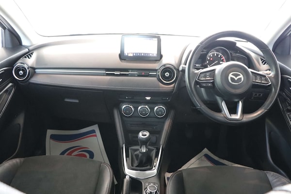 Used Mazda Mazda2 2017 for sale - 76277474: Photo 3