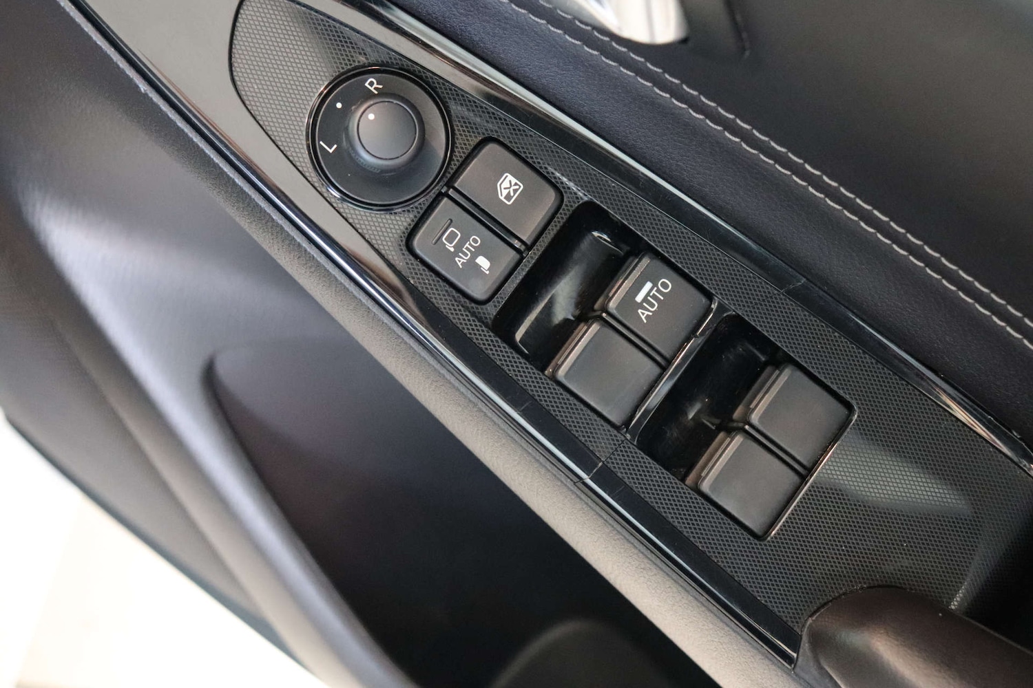 Used Mazda Mazda2 2017 for sale - 76277474: Photo 54