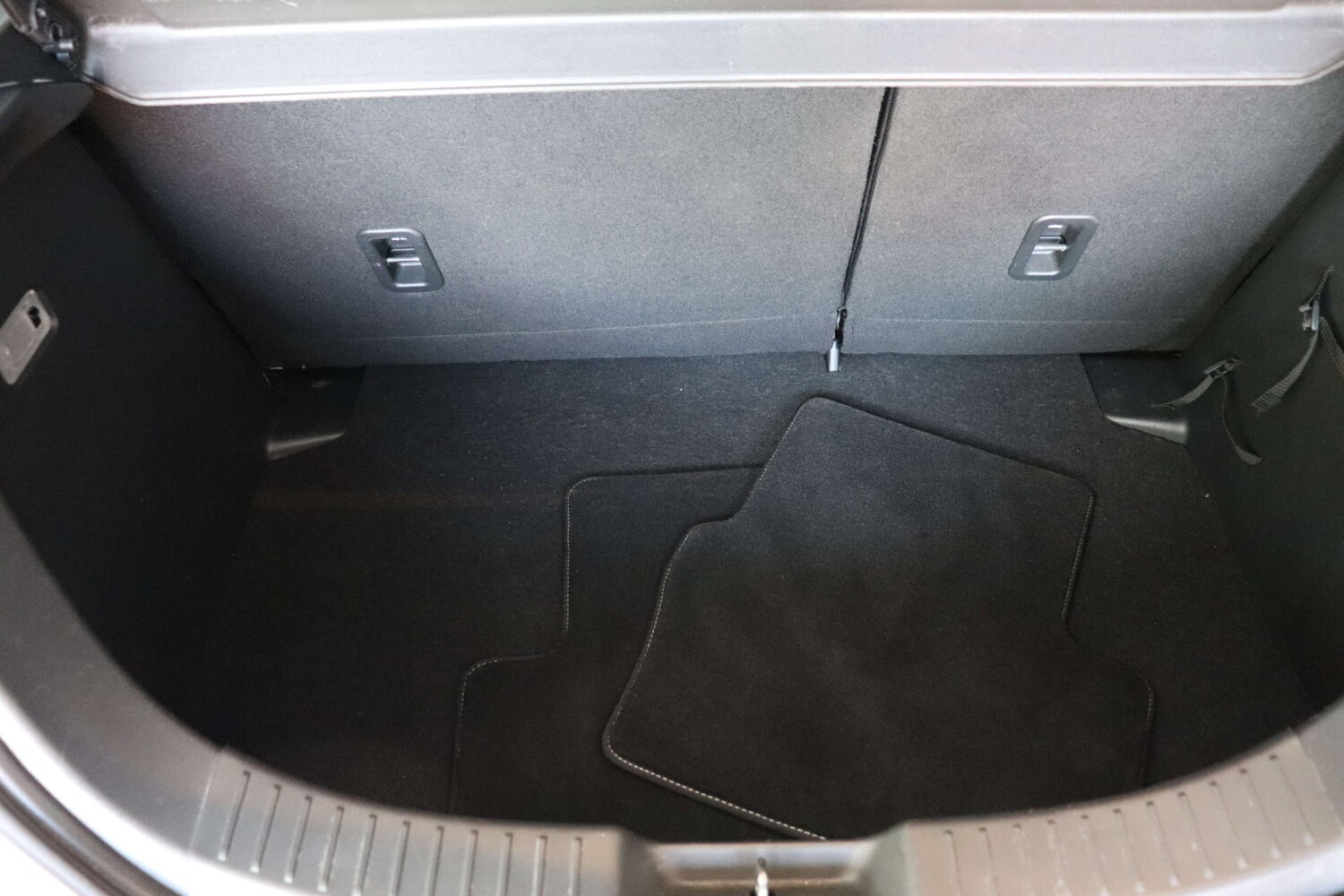 Used Mazda Mazda2 2017 for sale - 76277474: Photo 57