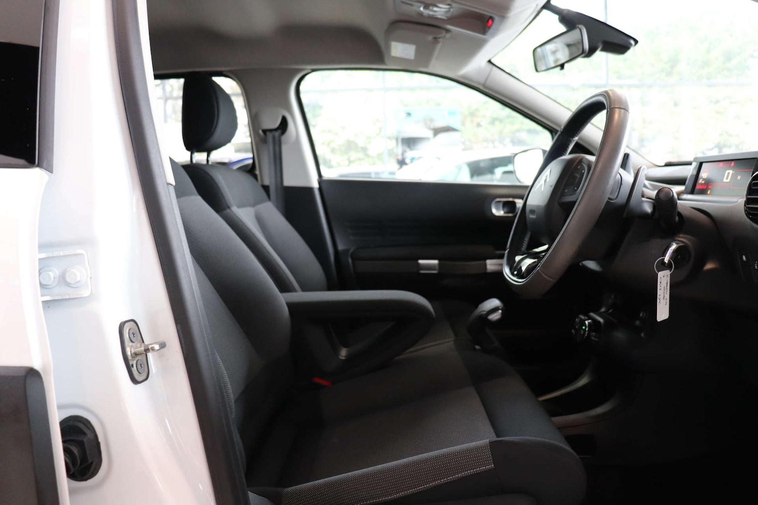 Used Citroen C4 Cactus 2017 for sale - 77616140: Photo 19