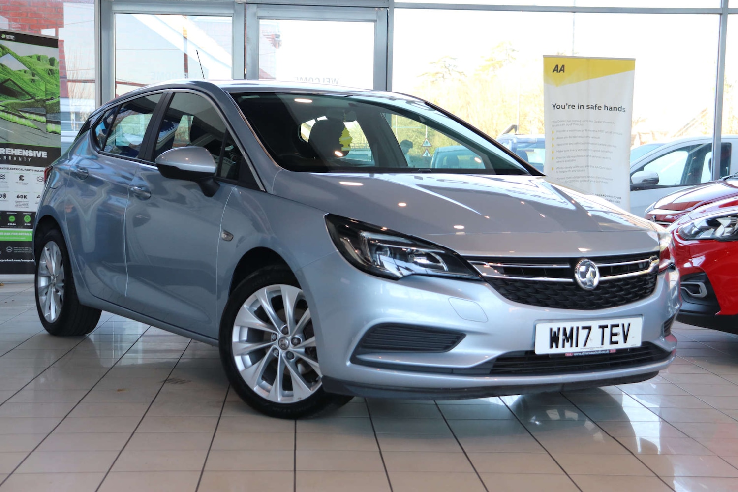Used Vauxhall Astra 2017 for sale - 77094211: Photo 1