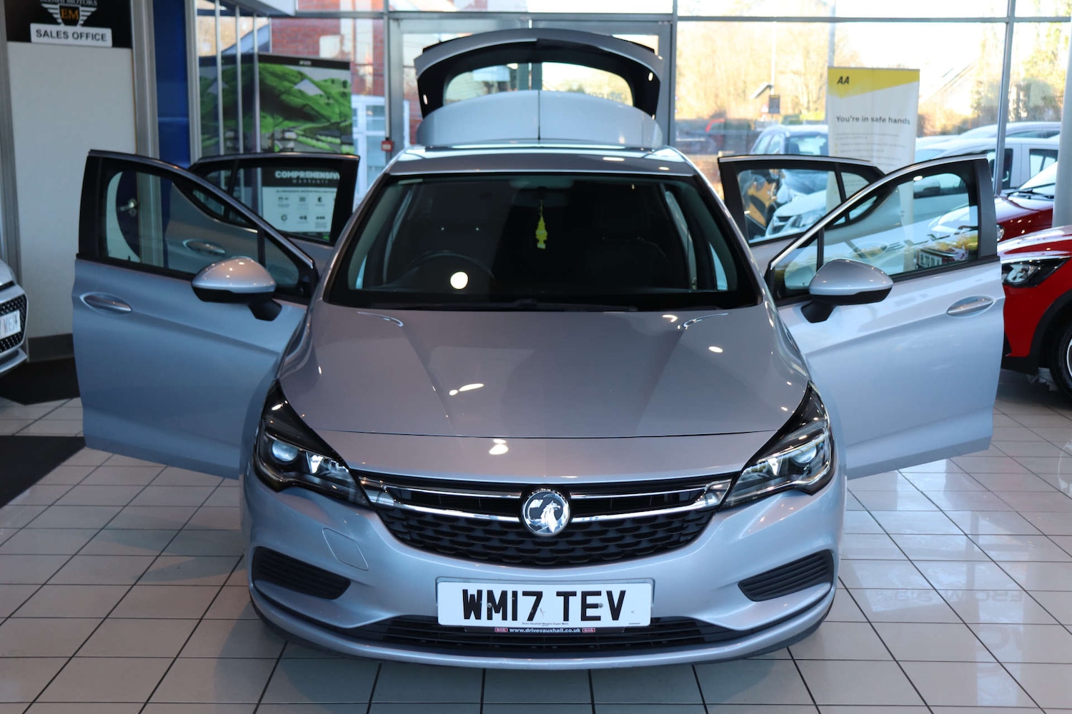 Used Vauxhall Astra 2017 for sale - 77094211: Photo 13