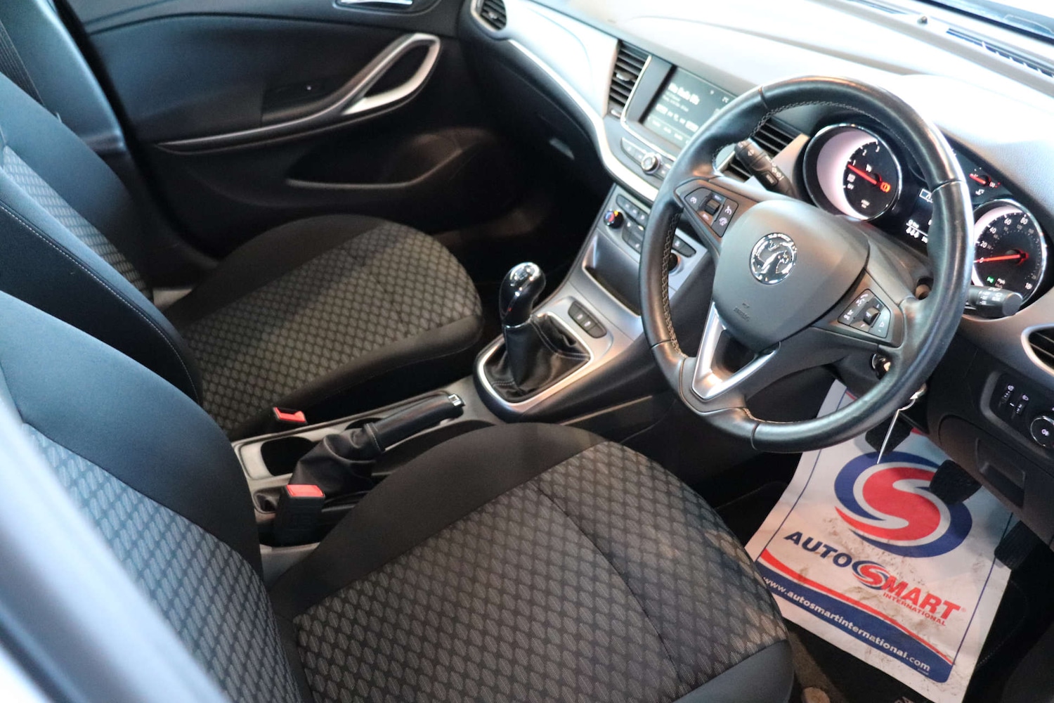 Used Vauxhall Astra 2017 for sale - 77094211: Photo 17