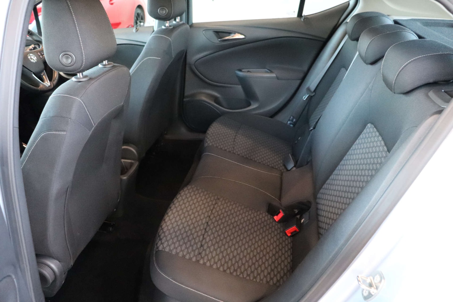 Used Vauxhall Astra 2017 for sale - 77094211: Photo 29