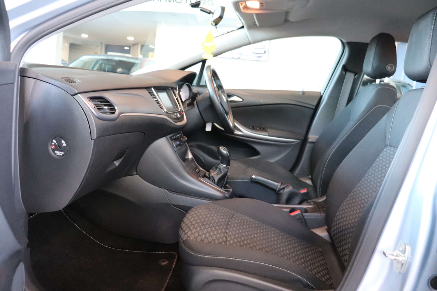 Used Vauxhall Astra 2017 for sale - 77094211: Photo 34