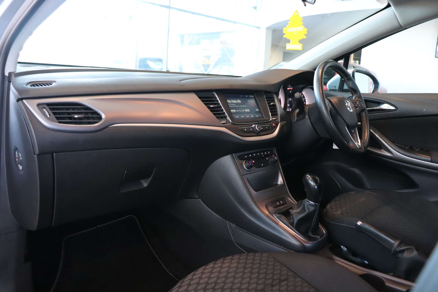 Used Vauxhall Astra 2017 for sale - 77094211: Photo 35